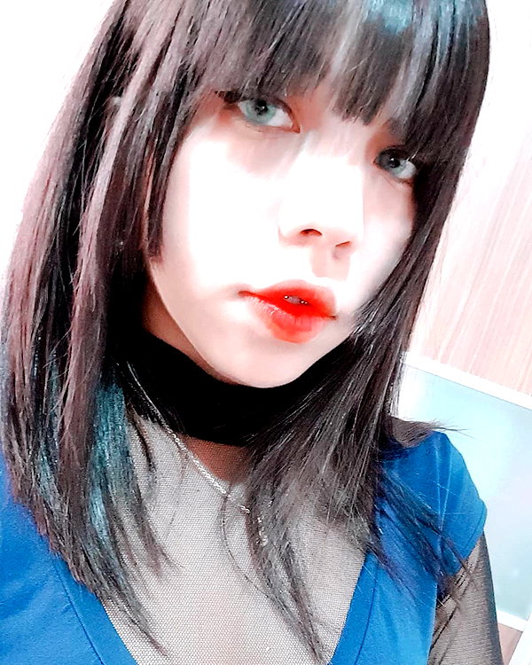karemy.chi instagram image archive image