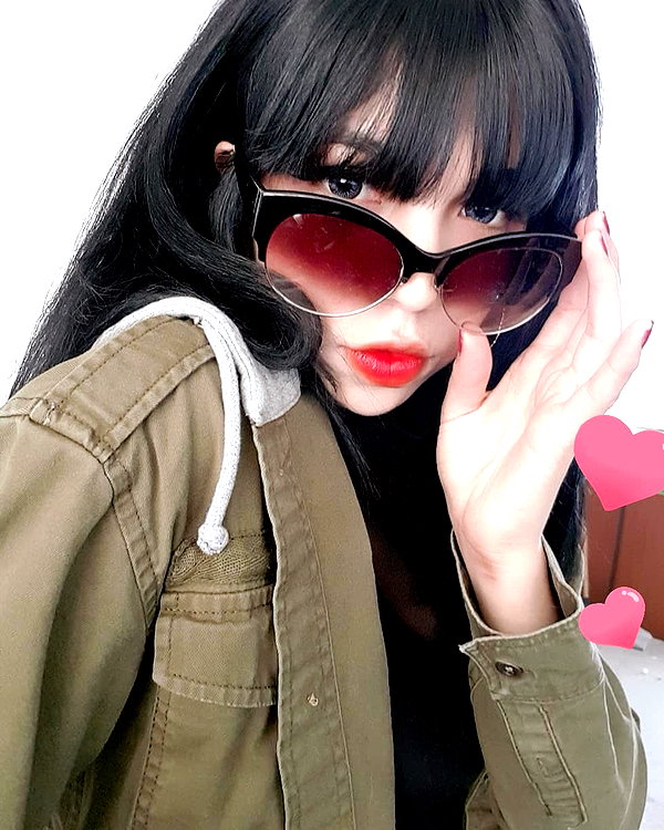 karemy.chi instagram image archive image