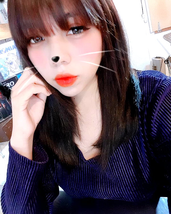 karemy.chi instagram image archive image