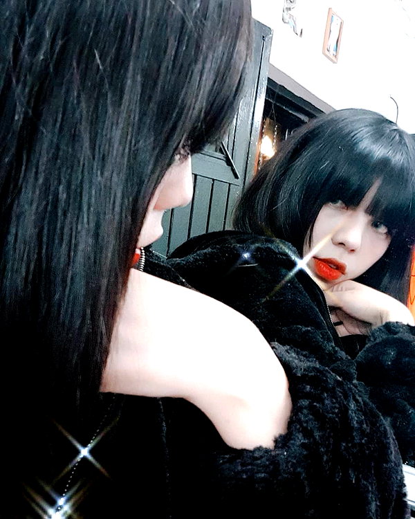 karemy.chi instagram image archive image