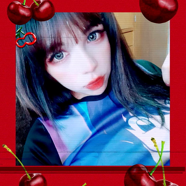 karemy.chi instagram image archive image