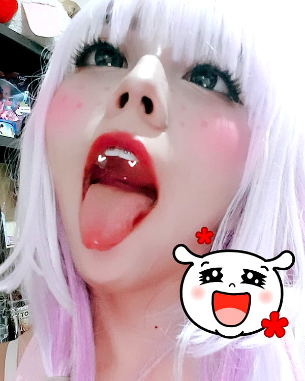 karemy.chi instagram image archive image