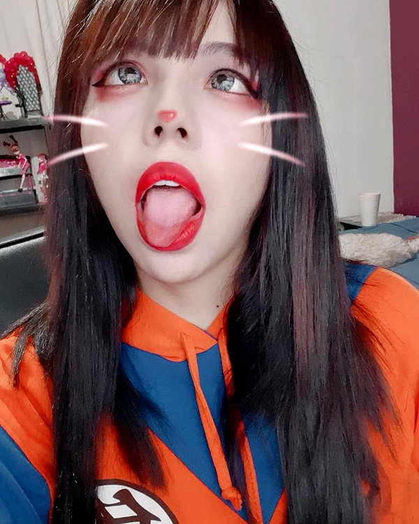 karemy.chi instagram image archive image