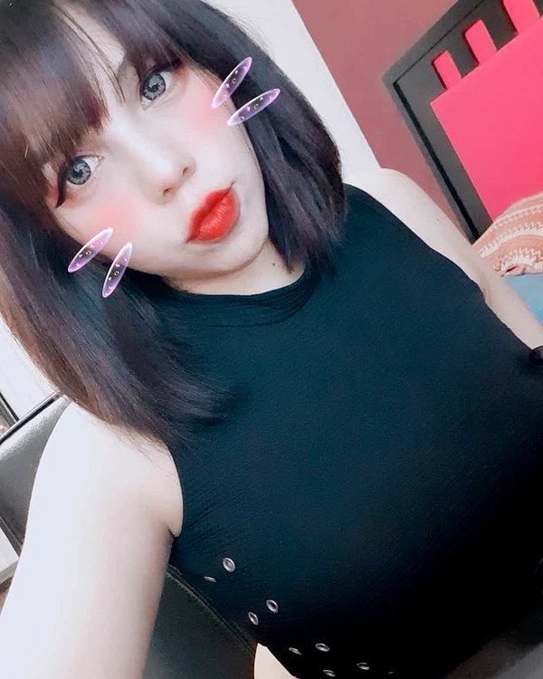 karemy.chi instagram image archive image
