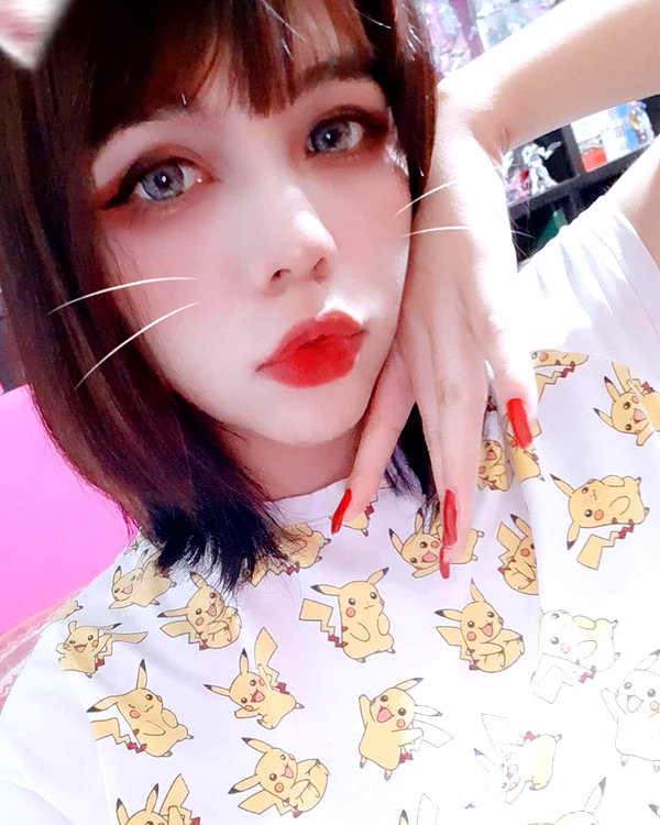 karemy.chi instagram image archive image