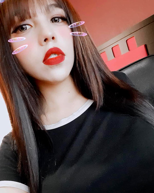 karemy.chi instagram image archive image