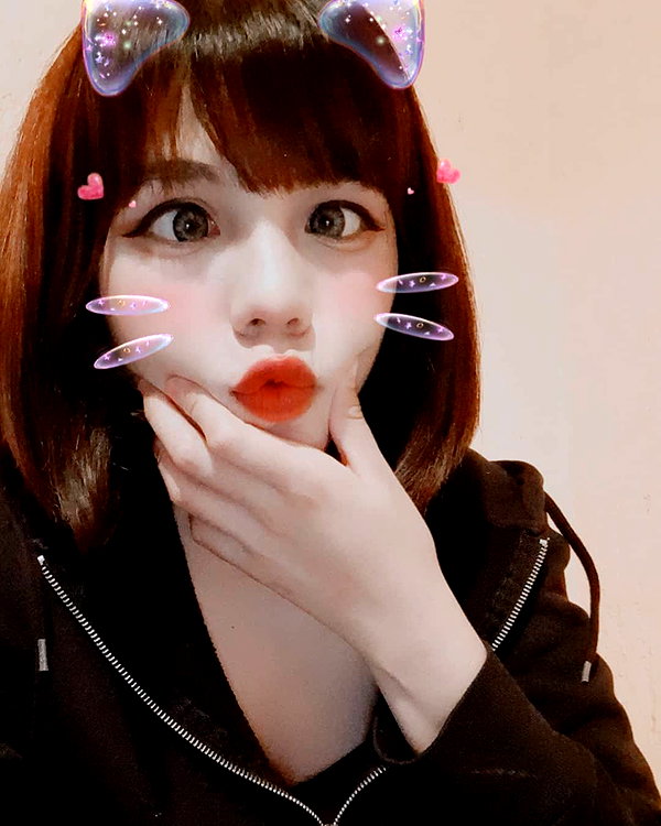 karemy.chi instagram image archive image