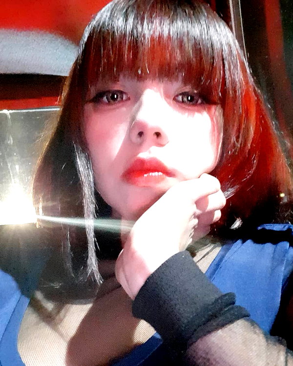 karemy.chi instagram image archive image