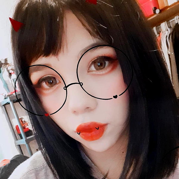 karemy.chi instagram image archive image