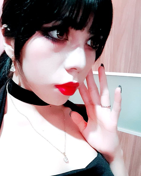 karemy.chi instagram image archive image
