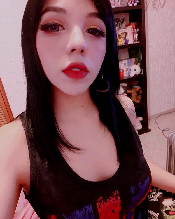 karemy.chi instagram image archive image