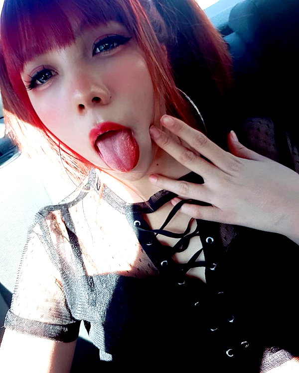 karemy.chi instagram image archive image
