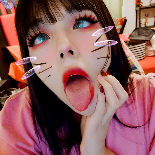 karemy.chi instagram image archive image