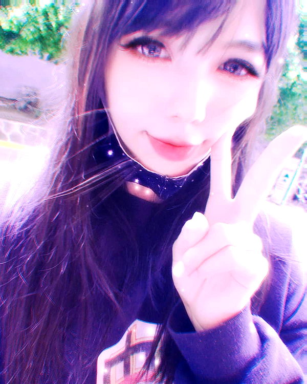 karemy.chi instagram image archive image