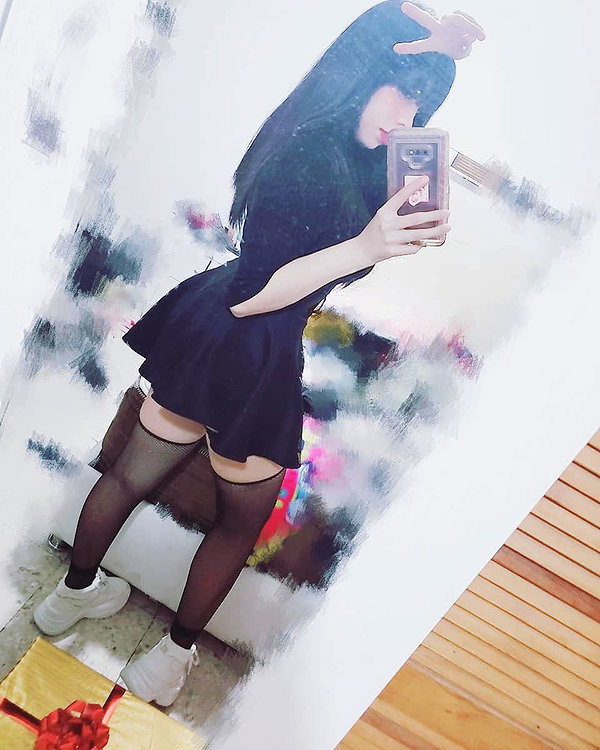 karemy.chi instagram image archive image