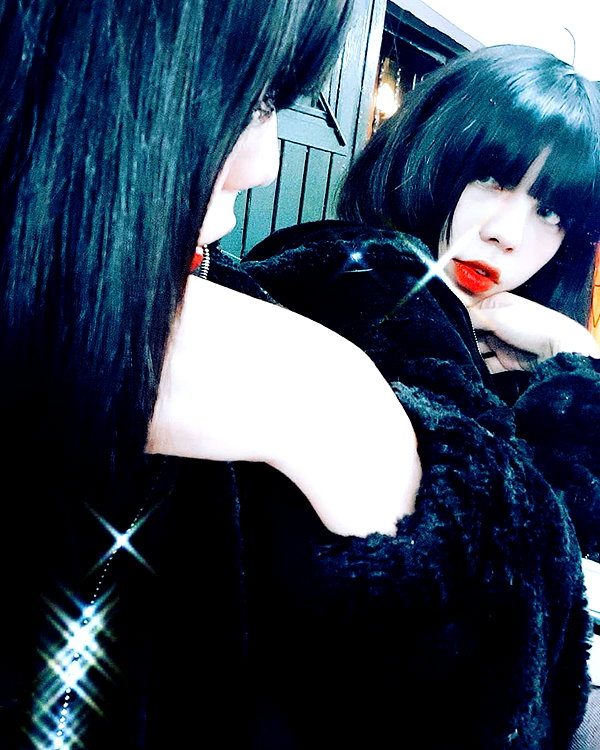 karemy.chi instagram image archive image