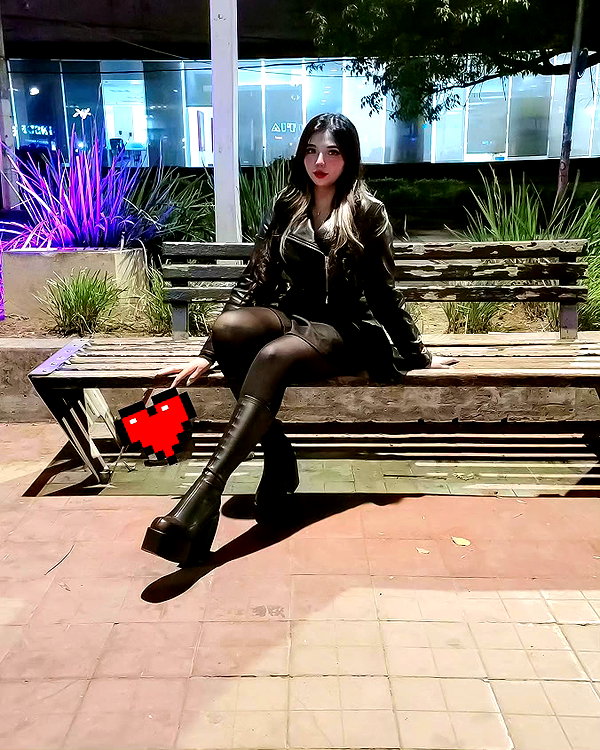 karemy.chi instagram image archive image