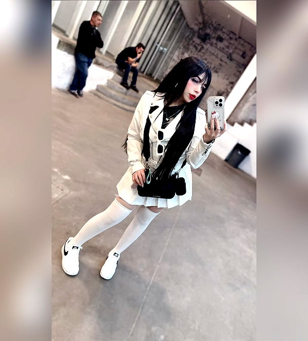 karemy.chi instagram image archive image