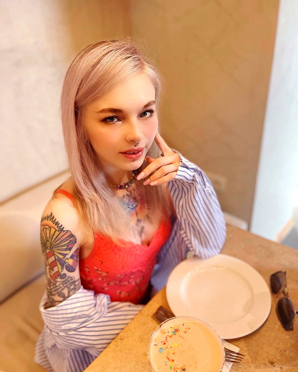 karnelia_life instagram image archive image