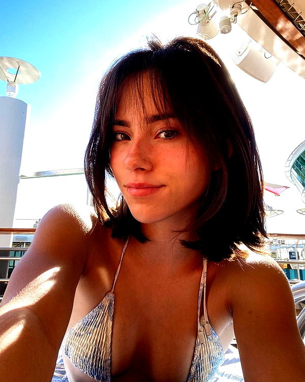 katelynernst3 instagram image archive image