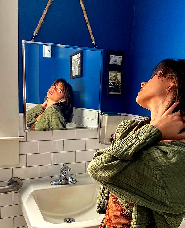 katelynernst3 instagram image archive image
