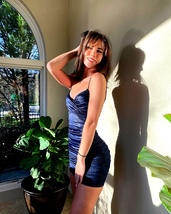 katelynernst3 instagram image archive image