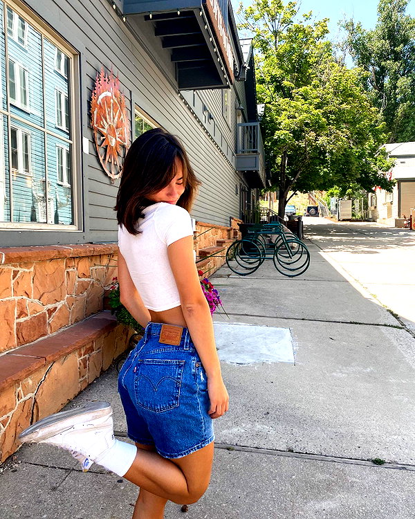katelynernst3 instagram image archive image