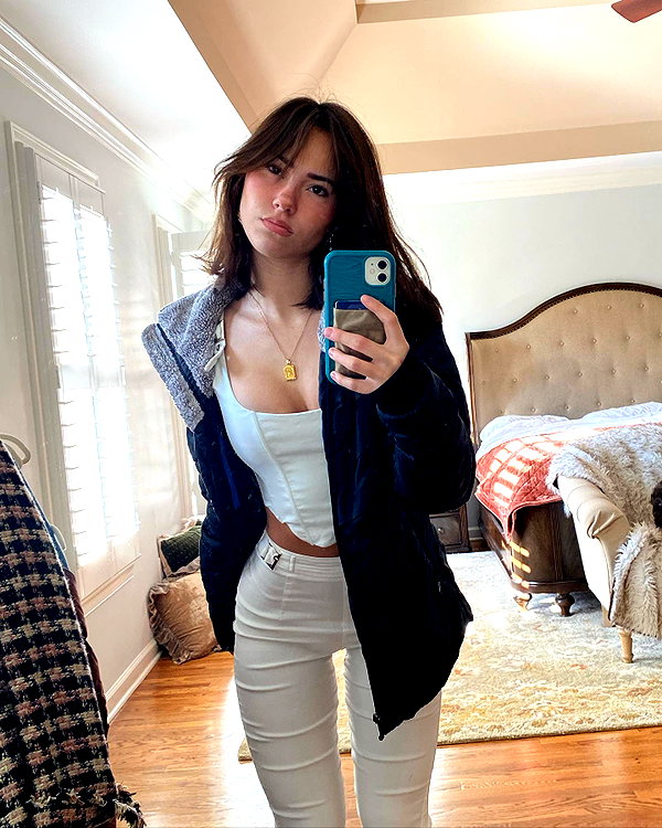 katelynernst3 instagram image archive image