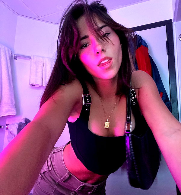 katelynernst3 instagram image archive image