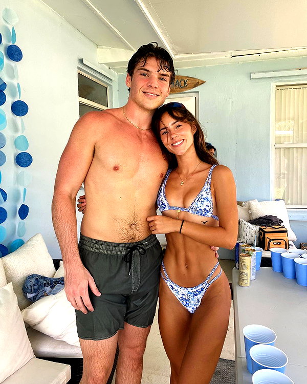 katelynernst3 instagram image archive image