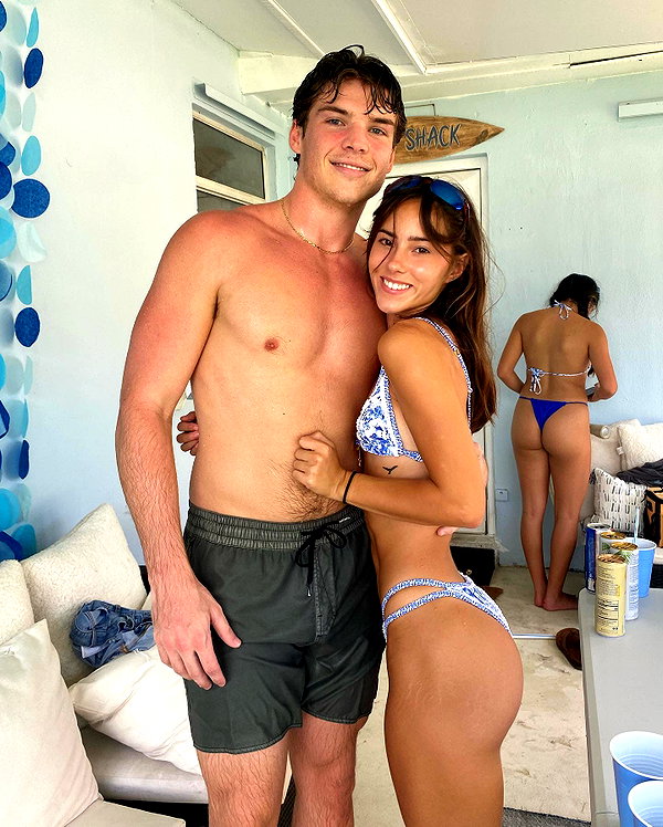 katelynernst3 instagram image archive image