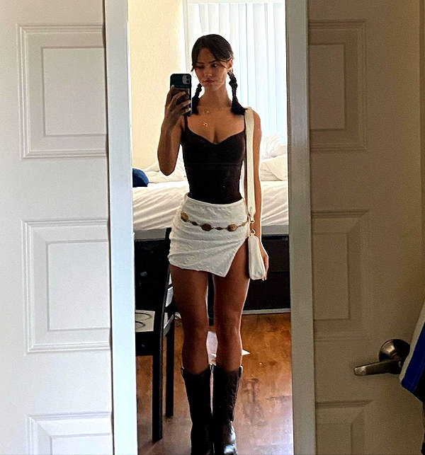 katelynernst3 instagram image archive image