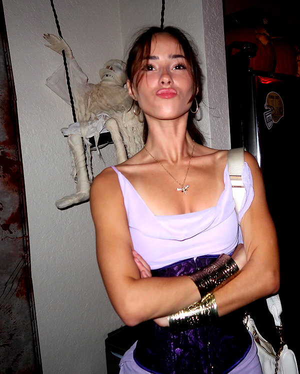 katelynernst3 instagram image archive image