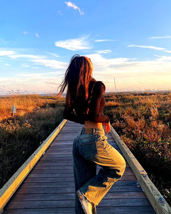 katelynernst3 instagram image archive image