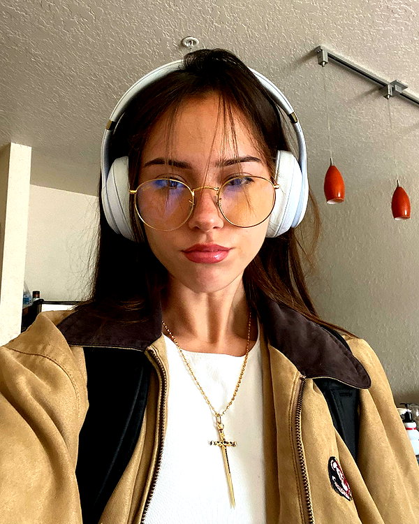 katelynernst3 instagram image archive image