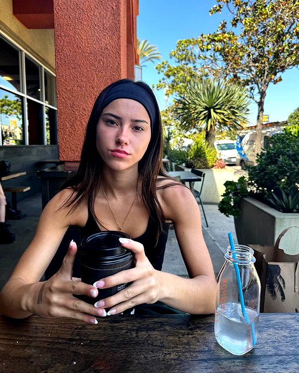 katelynernst3 instagram image archive image