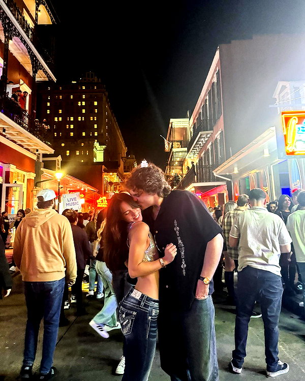katelynernst3 instagram image archive image