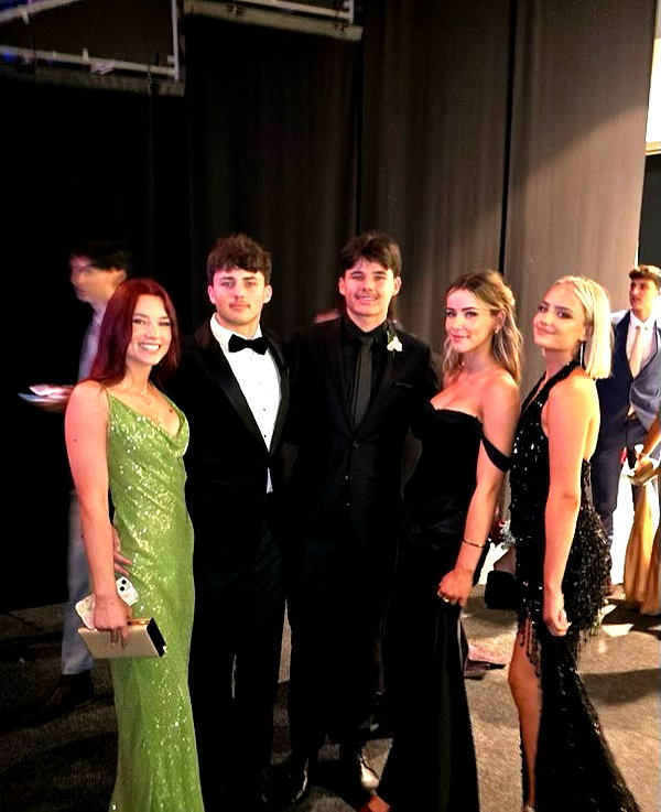 kaylamcnab_ instagram image archive image