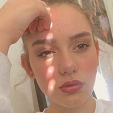 keira.daniella instagram image archive image