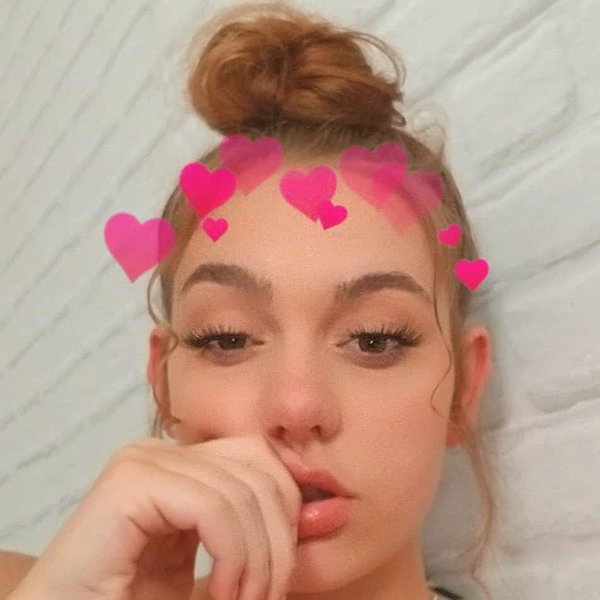 keira.daniella instagram image archive image