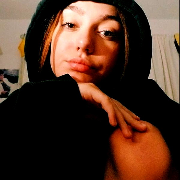 keira.daniella instagram image archive image