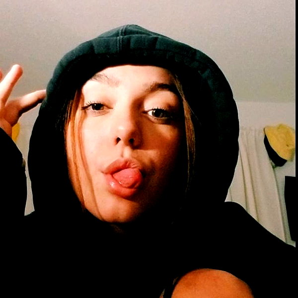 keira.daniella instagram image archive image
