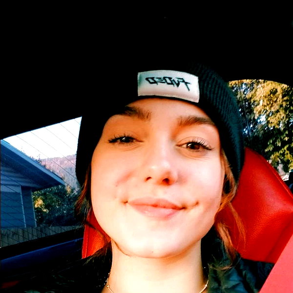 keira.daniella instagram image archive image
