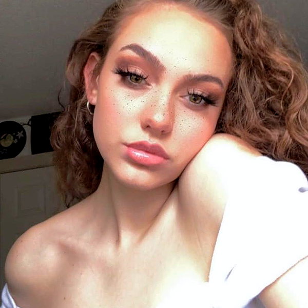 keira.daniella instagram image archive image