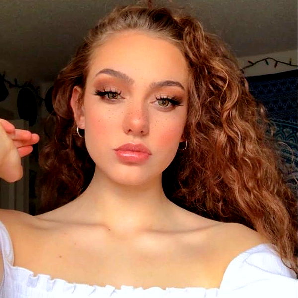 keira.daniella instagram image archive image