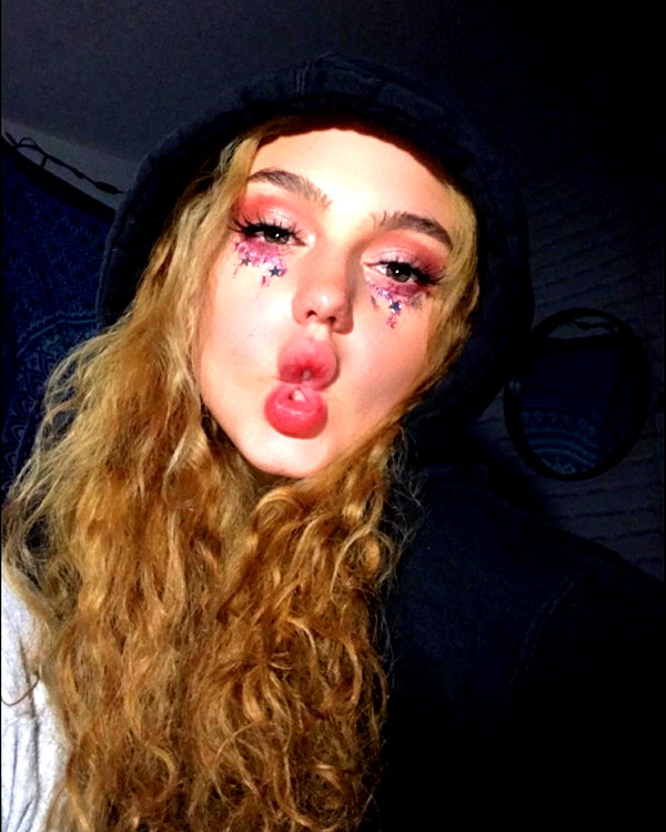 keira.daniella instagram image archive image