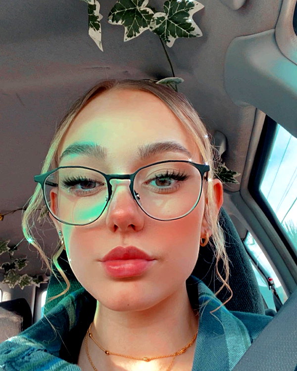 keira.daniella instagram image archive image