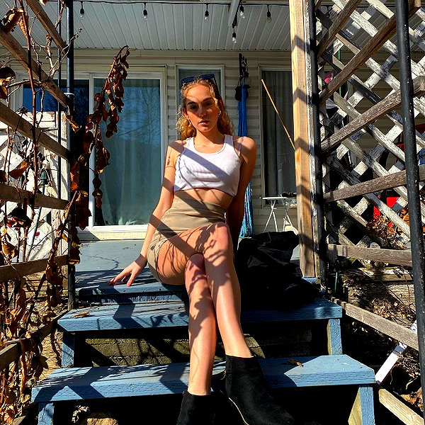 keira.daniella instagram image archive image