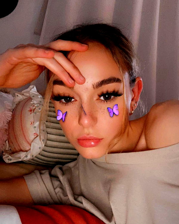 keira.daniella instagram image archive image