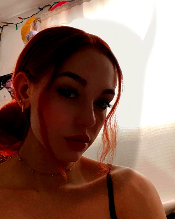 keira.daniella instagram image archive image